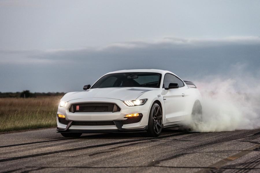  Shelby GT350R HPE850 Supercharged by Hennessey 2016 года  (фото 2 из 22)